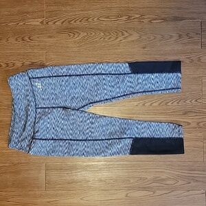 Girls Hi-Waist Capri Leggings